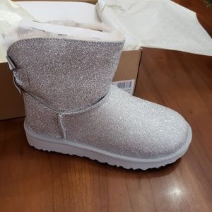 UGG Women's Mini Bailey Bow Sparkle/Silver/Size 7